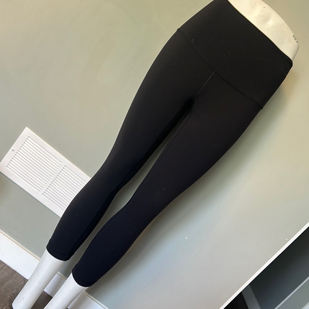 Lululemon Black High-Waisted Leggings 3/4th
